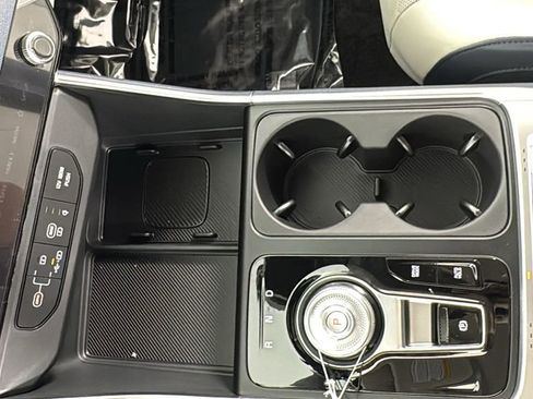 New 2026 Kia Carnival EX FWD image 30