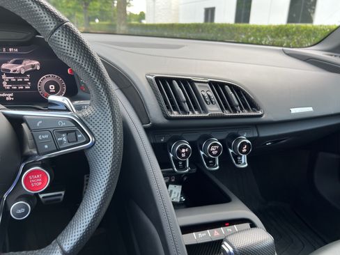 Used 2023 Audi R8 V10 performance AWD/4WD image 32