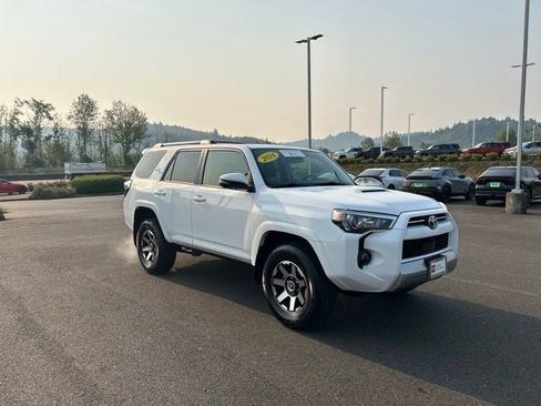 Used 2024 Toyota 4Runner TRD Off-Road Premium w/ Off Road Premium Plus Package AWD/4WD image 12