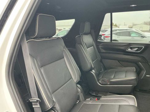 Used 2021 GMC Yukon SLT w/ SLT Luxury Plus Package image 18