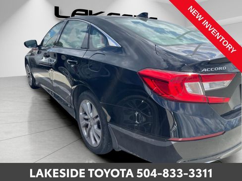 Used 2018 Honda Accord LX image 4