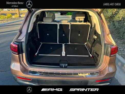 Used 2023 Mercedes-Benz GLB 250 image 5