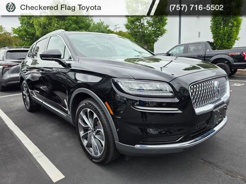 Used 2023 Lincoln Nautilus Reserve w/ Equipment Group 201A AWD/4WD image 3