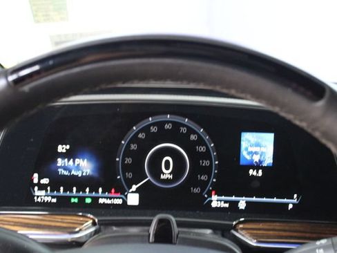 Used 2021 Cadillac Escalade Premium Luxury w/ Driver Assist Tech Package AWD/4WD image 18