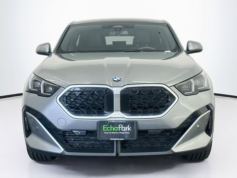Used 2026 BMW X2 xDrive28i AWD/4WD image 2