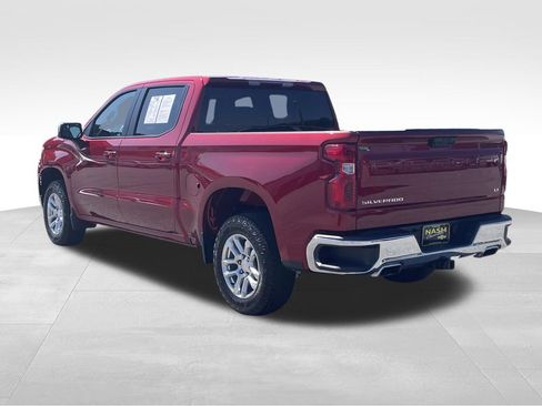 Used 2023 Chevrolet Silverado 1500 LT w/ Z71 Off-Road Package AWD/4WD image 5