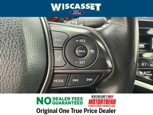 Used 2023 Toyota Camry XSE image 13