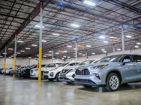 Used 2019 Toyota Highlander XLE image 7