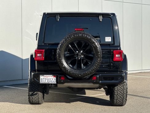 Used 2021 Jeep Wrangler Unlimited Sahara image 4