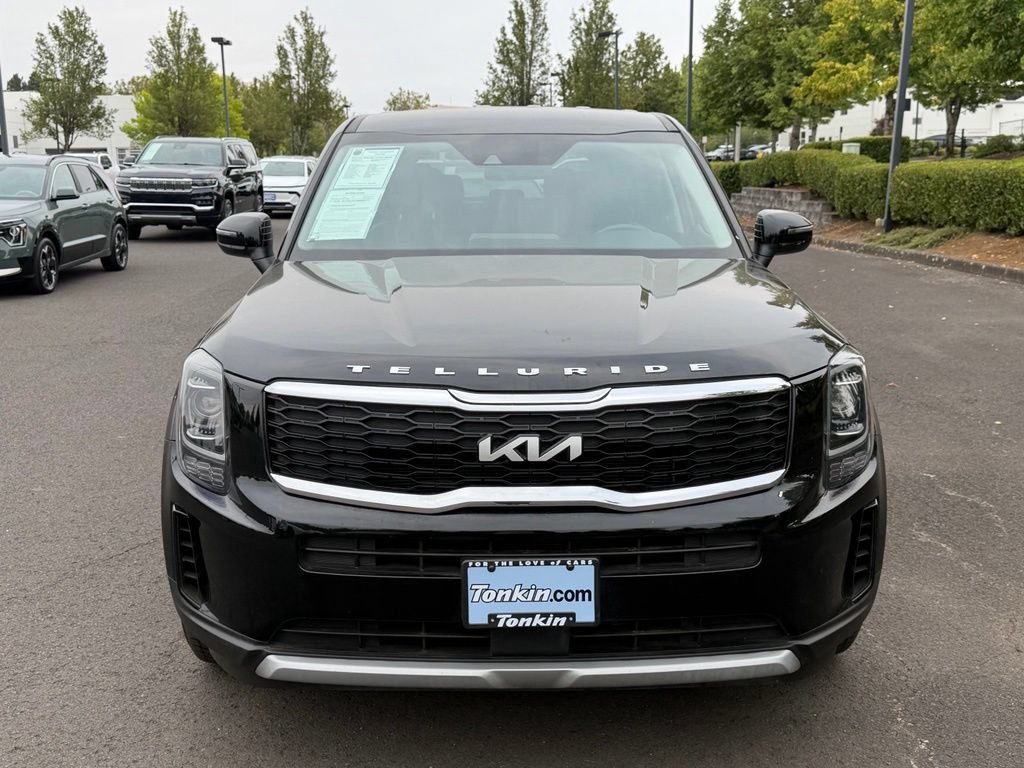 Used 2022 Kia Telluride LX AWD/4WD image 3
