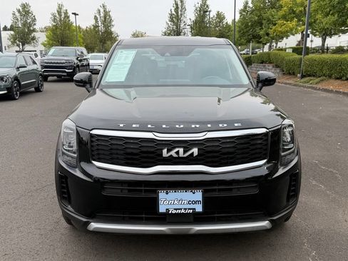 Used 2022 Kia Telluride LX AWD/4WD image 3