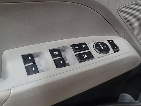 Used 2017 Hyundai Elantra SE w/ Cargo Package image 27