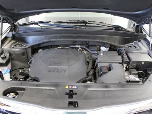 Used 2022 Kia Telluride LX AWD/4WD image 30