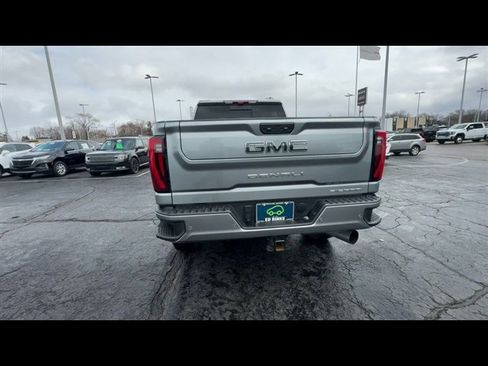 Used 2024 GMC Sierra 2500 Denali Ultimate w/ Snow Plow Prep/Camper Package image 7
