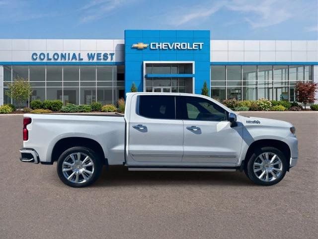 Used 2025 Chevrolet Silverado 1500 High Country w/ High Country Premium Package AWD/4WD image 12