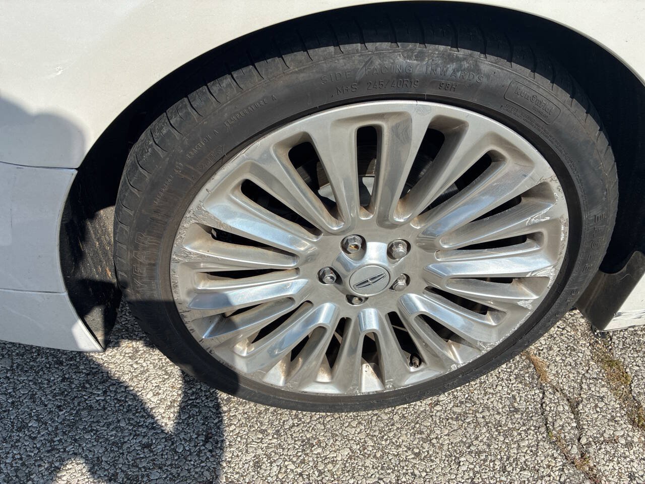 Used 2013 Lincoln MKZ FWD image 26