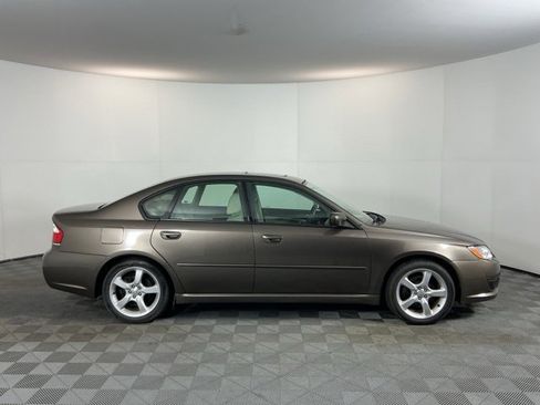 Used 2009 Subaru Legacy 2.5i Special Edition image 4