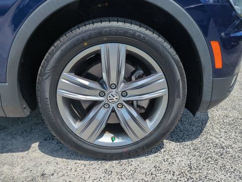 Used 2021 Volkswagen Tiguan S FWD image 12