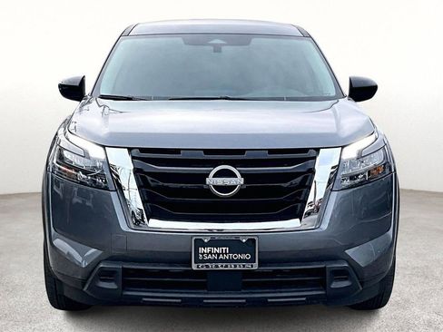Used 2024 Nissan Pathfinder S AWD/4WD image 4