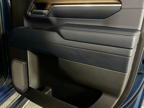 Used 2024 Chevrolet Silverado 3500 High Country image 28