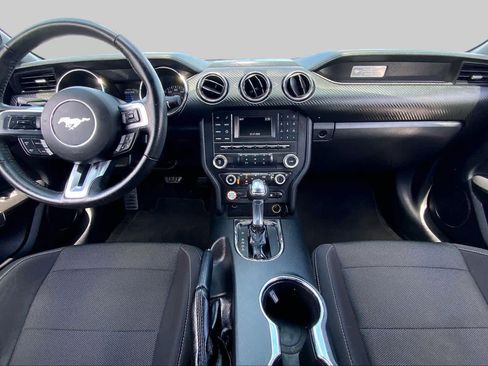Used 2017 Ford Mustang Coupe RWD image 15