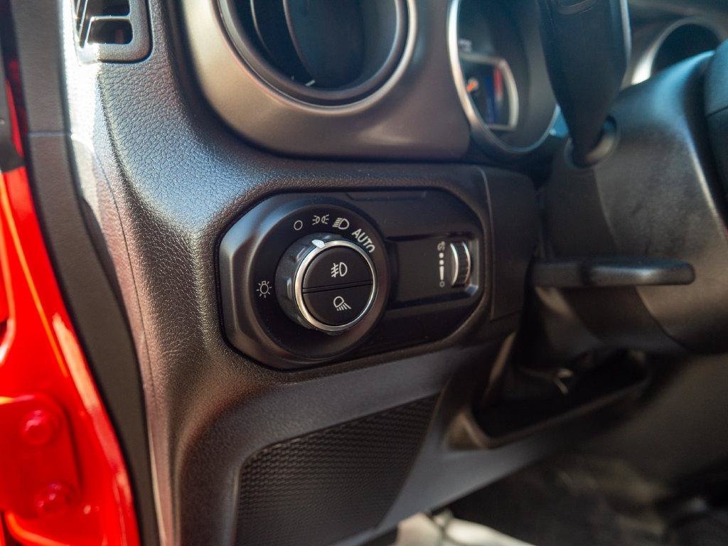 Used 2023 Jeep Gladiator Sport AWD/4WD image 17