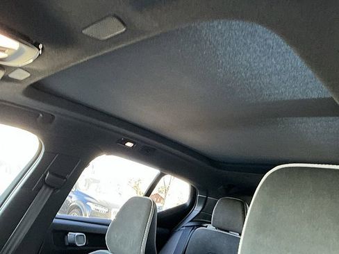 Certified 2025 Volvo XC40 B5 Plus image 18