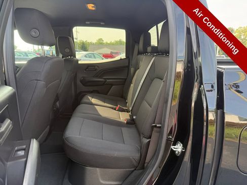 Used 2024 Chevrolet Colorado Trail Boss w/ Advanced Trailering Package AWD/4WD image 30