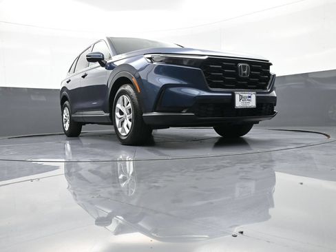 Certified 2025 Honda CR-V LX image 27