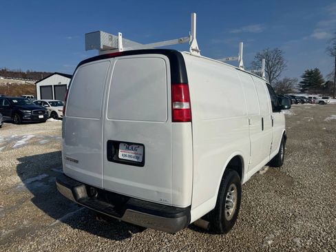 Used 2019 Chevrolet Express 2500 w/ Driver Convenience Package RWD image 5