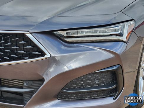 Certified 2022 Acura TLX w/ Technology Package image 9