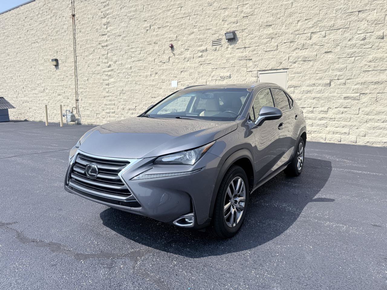 Used 2015 Lexus NX 200t FWD w/ Luxury Package image 1