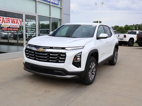 New 2027 Chevrolet Equinox LT w/ Convenience Package II AWD/4WD image 6