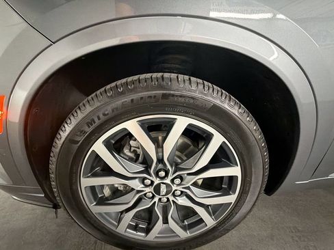Used 2021 Cadillac XT6 Sport AWD/4WD image 34