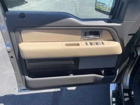 Used 2011 Ford F150 XLT w/ XLT Chrome Pkg AWD/4WD image 12