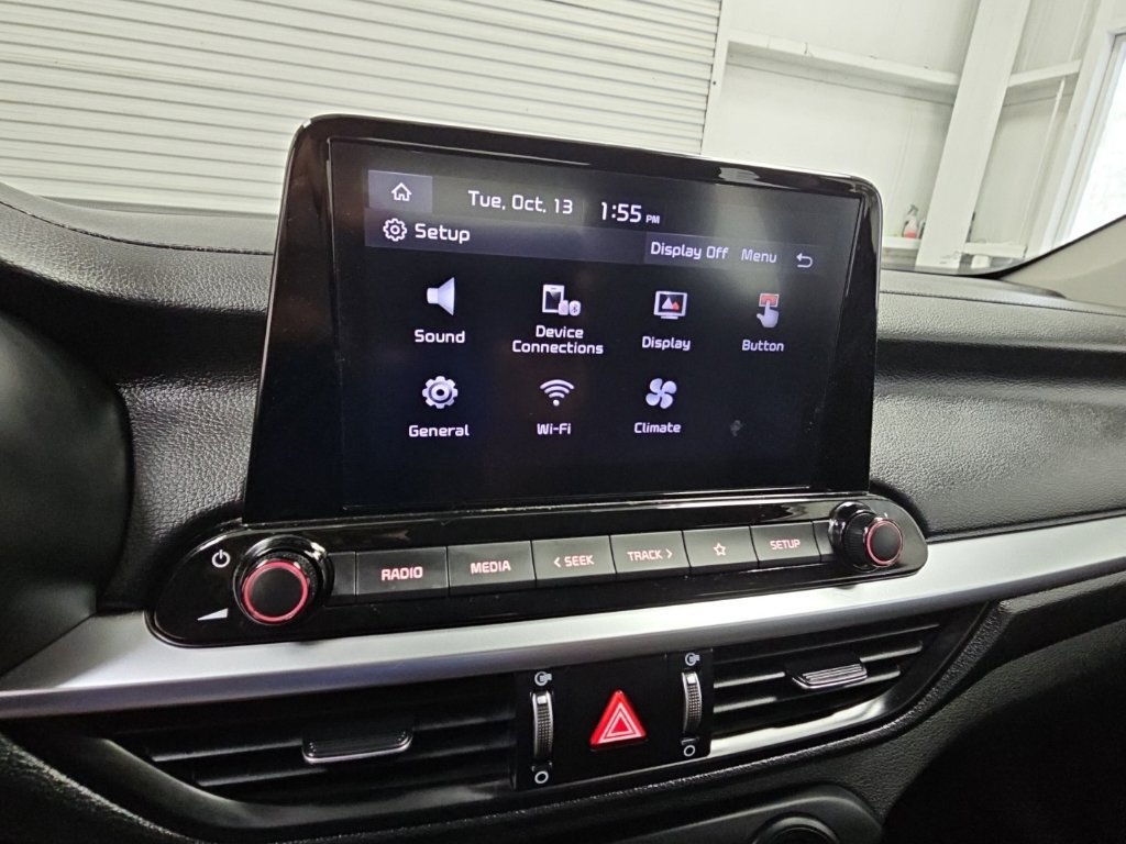 Used 2022 Kia Forte LXS FWD image 15