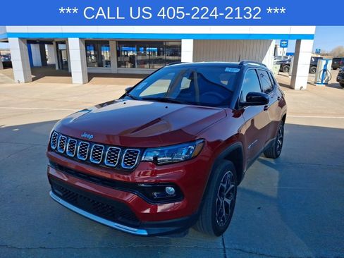 Used 2025 Jeep Compass Limited image 4