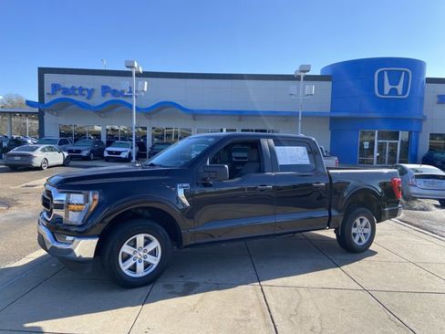 Used 2023 Ford F150 XLT image 5