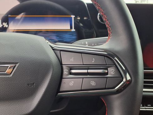 Used 2025 Chevrolet Equinox EV RS image 13