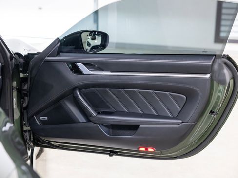 Used 2021 Porsche 911 Turbo S image 27