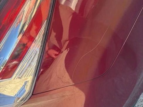 Used 2018 Toyota Camry LE image 27