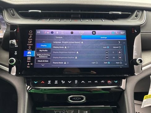 New 2026 Jeep Grand Cherokee Altitude AWD/4WD image 37