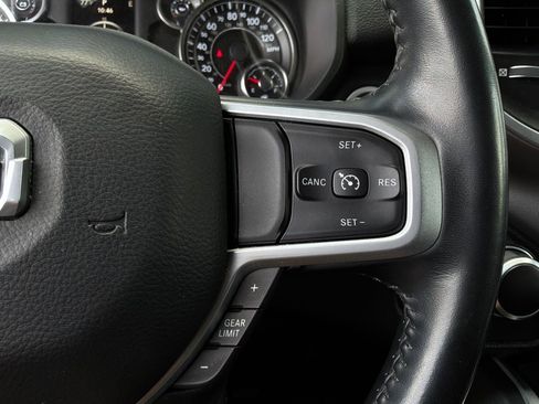 Used 2020 RAM 1500 Big Horn AWD/4WD image 35
