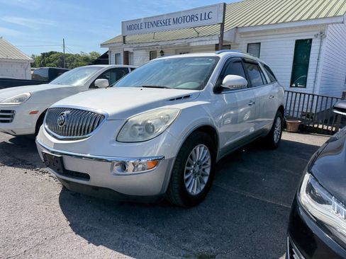 Used 2008 Buick Enclave CXL w/ Entertainment Package #2 FWD image 1