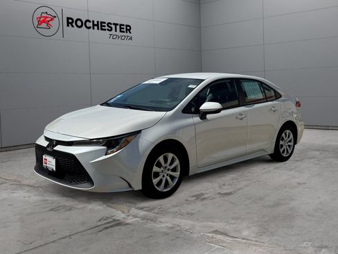 Used 2021 Toyota Corolla LE FWD image 7