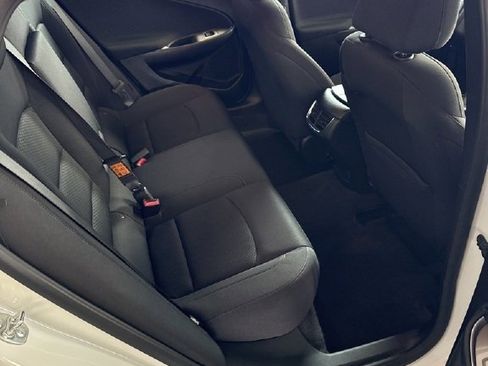 Used 2025 Chevrolet Malibu LT image 13