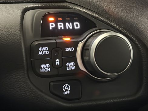 Used 2025 RAM 1500 Big Horn AWD/4WD image 19