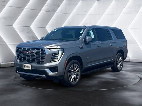 Certified 2025 GMC Yukon XL Denali AWD/4WD image 1