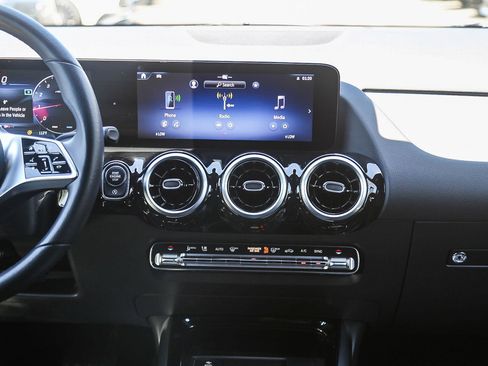 Certified 2026 Mercedes-Benz GLA 250 image 11