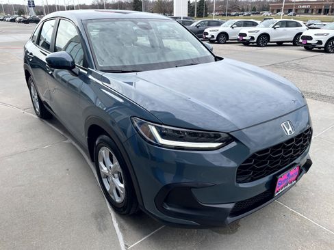 Used 2025 Honda HR-V LX image 4